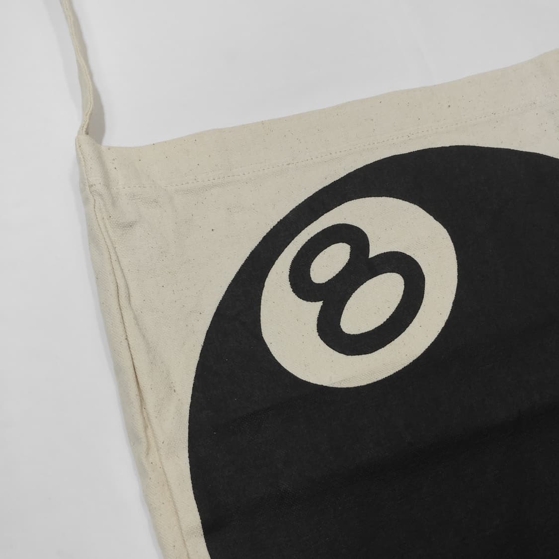 스투시 8볼 로고 크로스백 상품이미지2