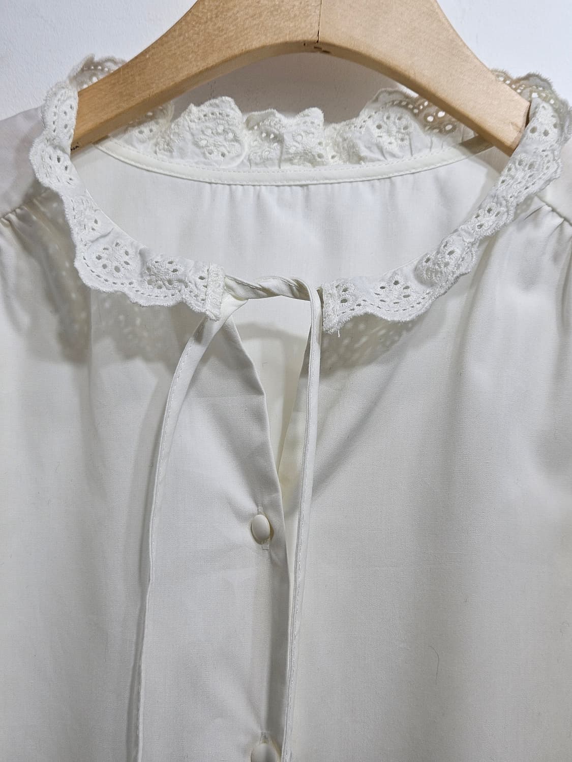 GU 면자수 프릴 디테일 블라우스 상품이미지6