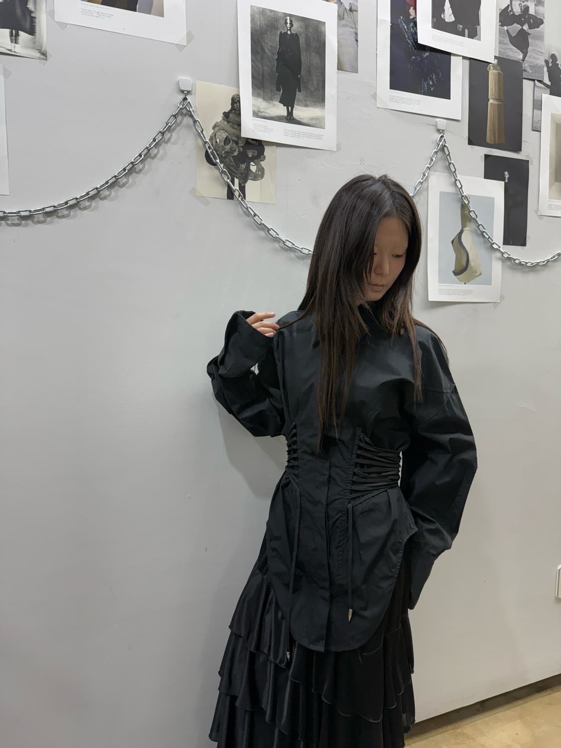 코르셋 실루엣 디테일 코튼 블랙 셔츠 상품이미지6