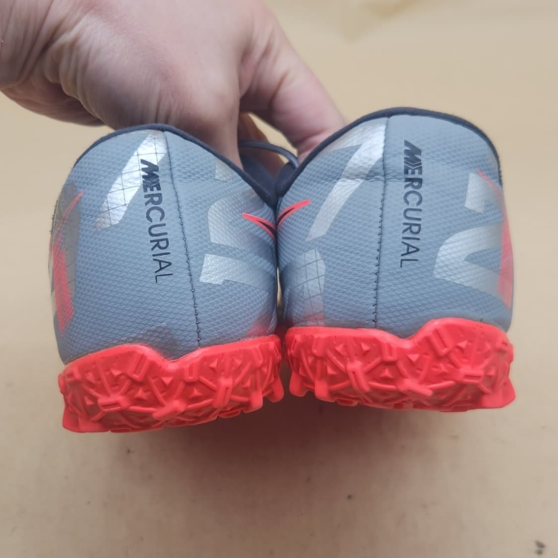 나이키 머큐리얼 베이퍼13 아카데미 TF 풋살화 235 상품이미지4