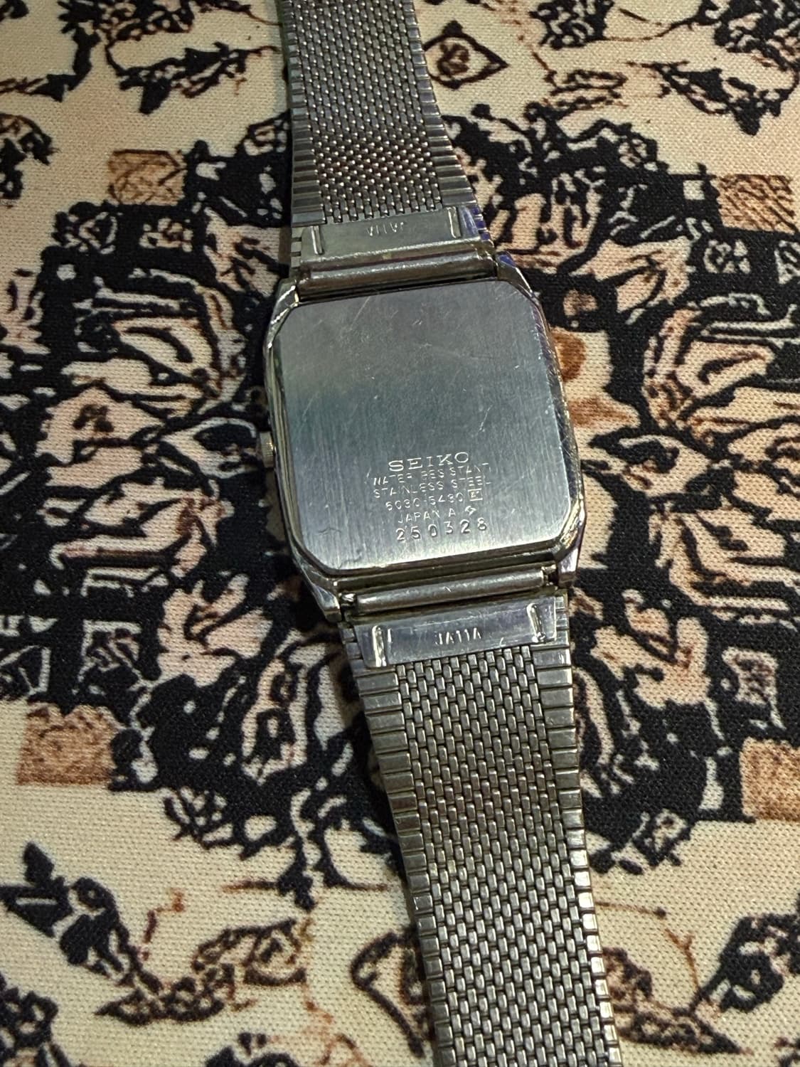 SEIKO 빈티지 쿼츠 시계 상품이미지3