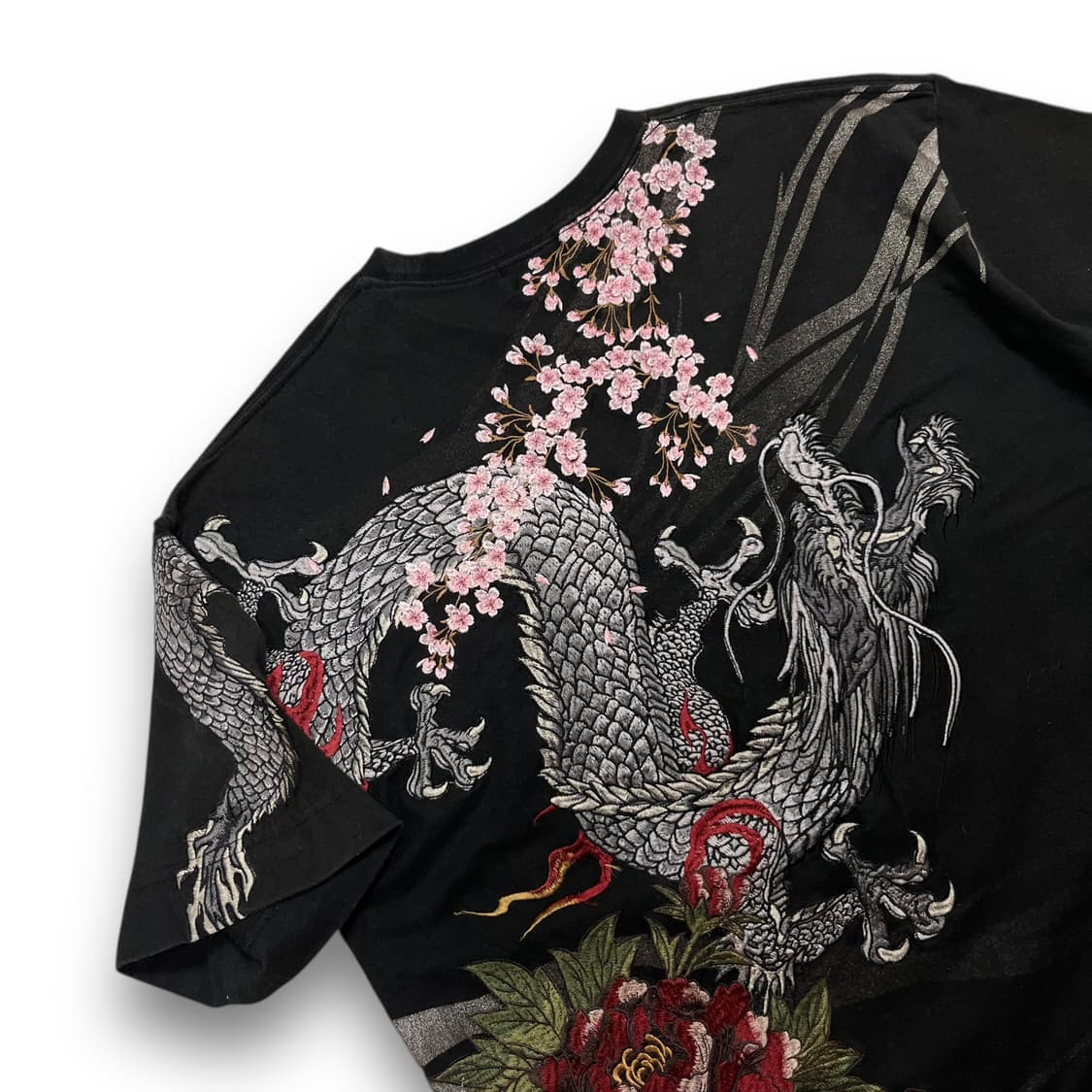 Nishiki Oriental Sakura Dragon T-shirt 상품이미지3
