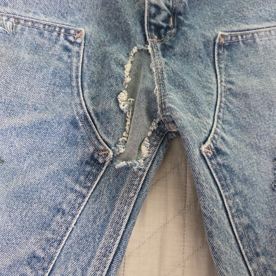 [34X34] 빈티지 칼하트 더블니 FR 데님팬츠 데미지 B26 상품이미지3