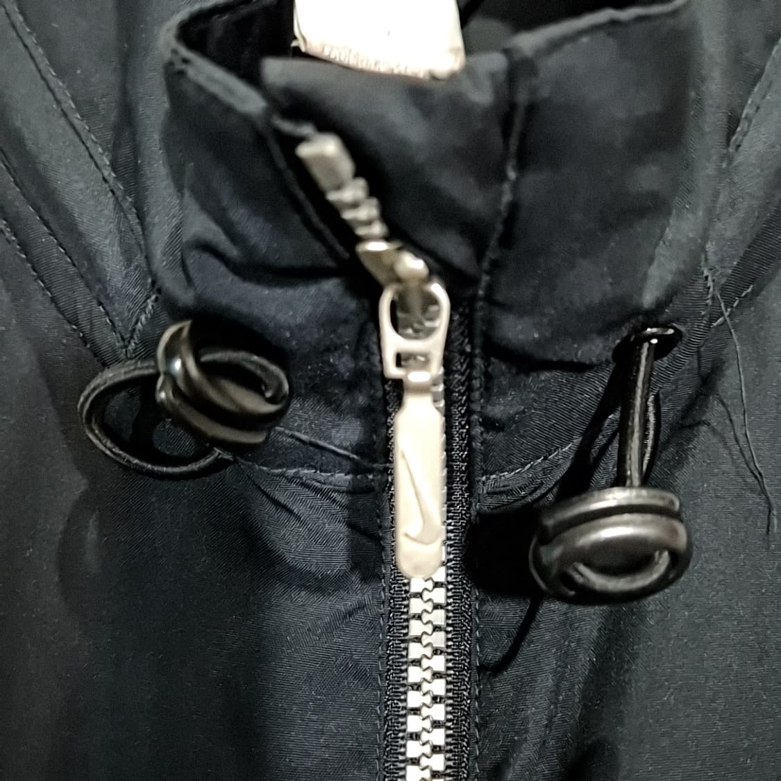 나이키 솔로스우시 바람막이 상품이미지4