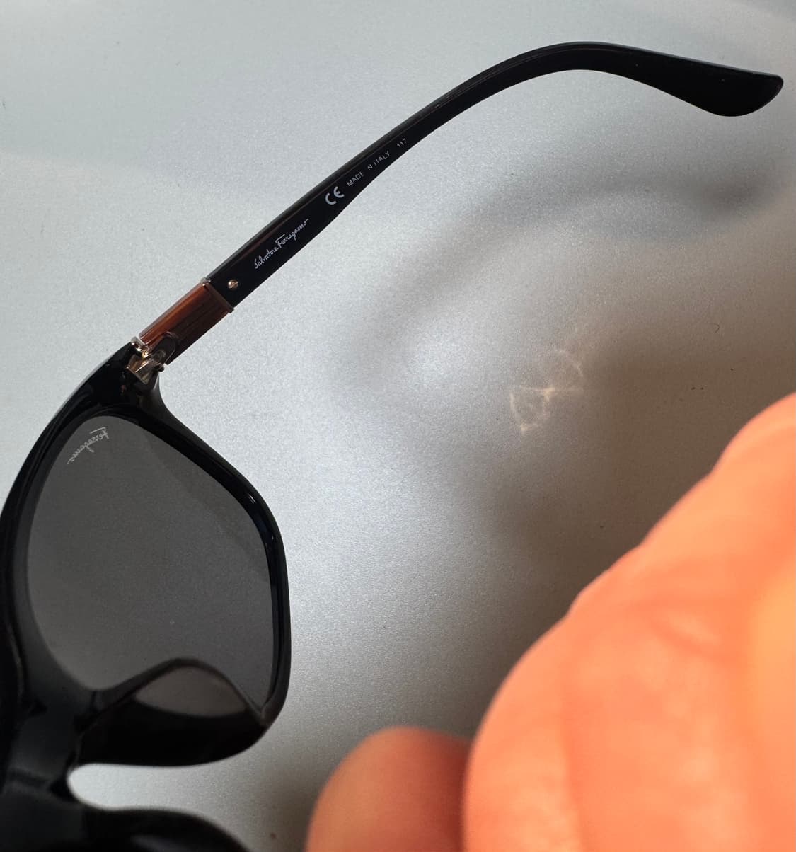 페라가모 SF701SK 선글라스 정품 (이서진 착용 모델) 상품이미지4