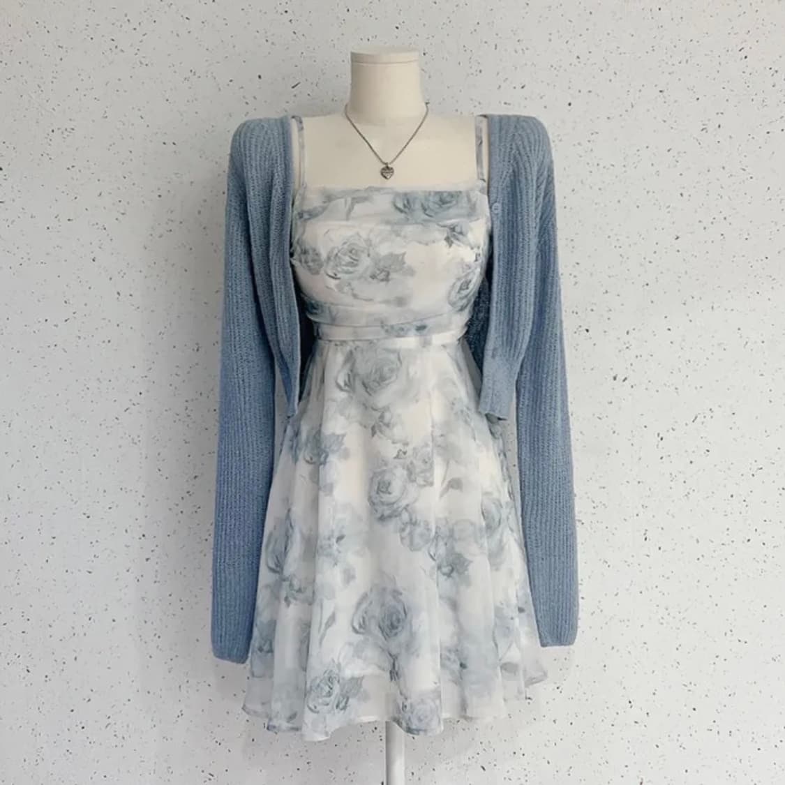 페일 뒷트임 쉬폰 원피스 가디건 세트 (나염 리본 스트랩 나시 미니원피스 상품이미지1