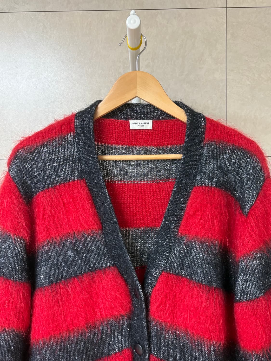 생로랑 20fw 모헤어 은사 가디건 상품이미지4