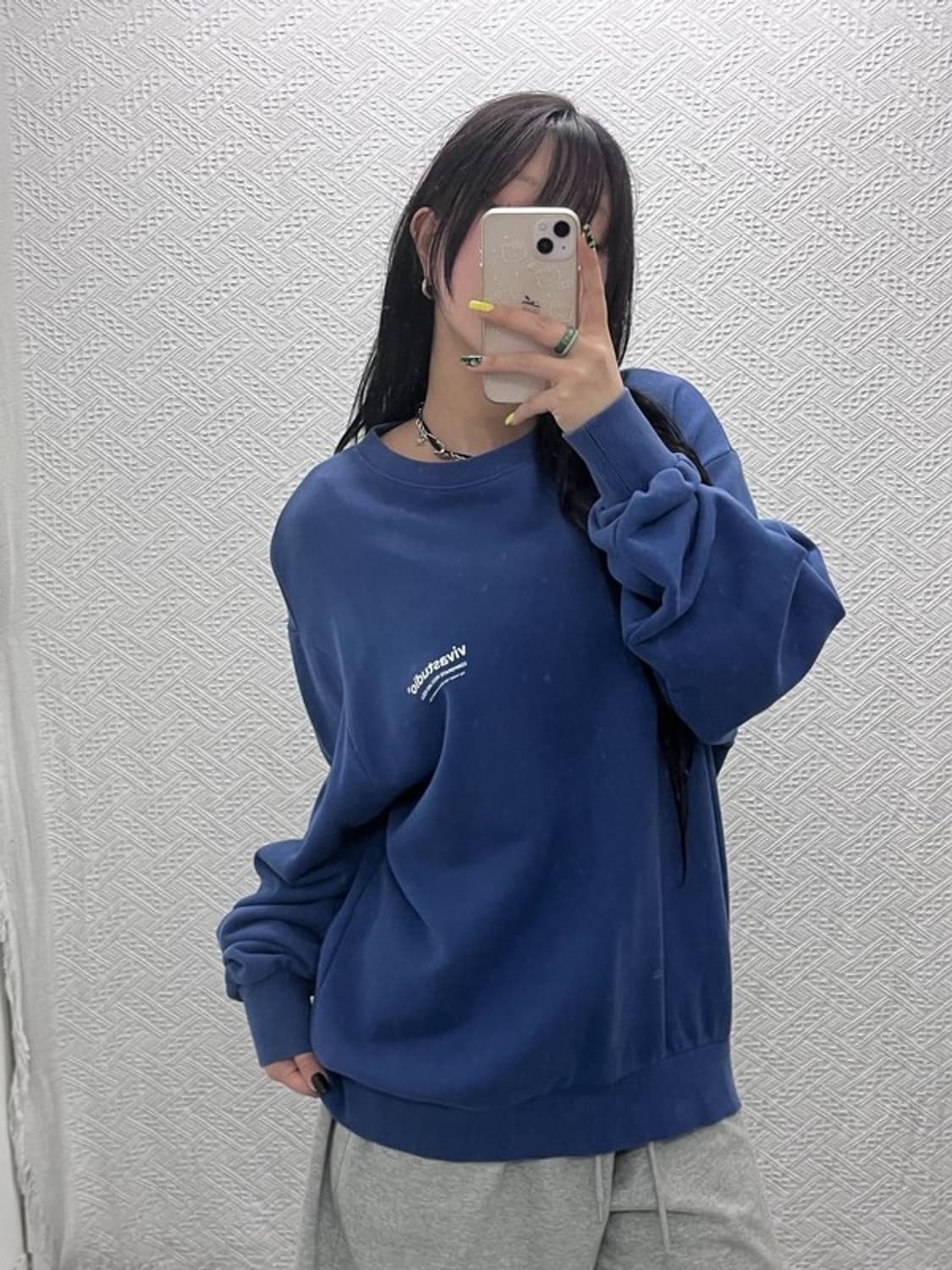 비바스튜디오 캐주얼 인디블루 오버핏 맨투맨 L C07406 상품이미지1