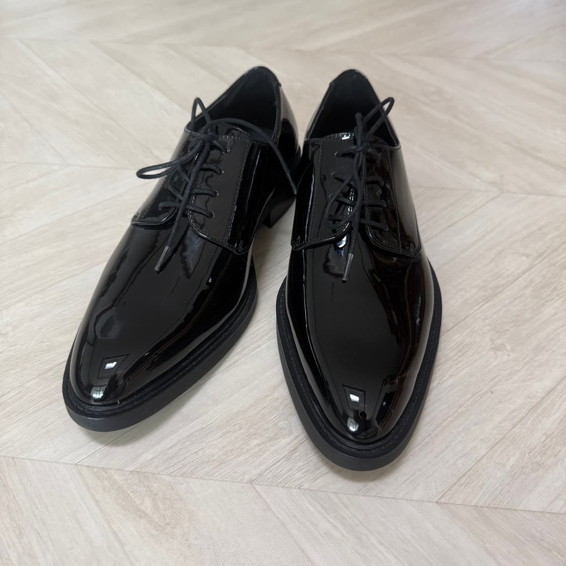 자라 Zara 에나멜 베이직 검정 구두 44 (  280,285 ) 상품이미지2