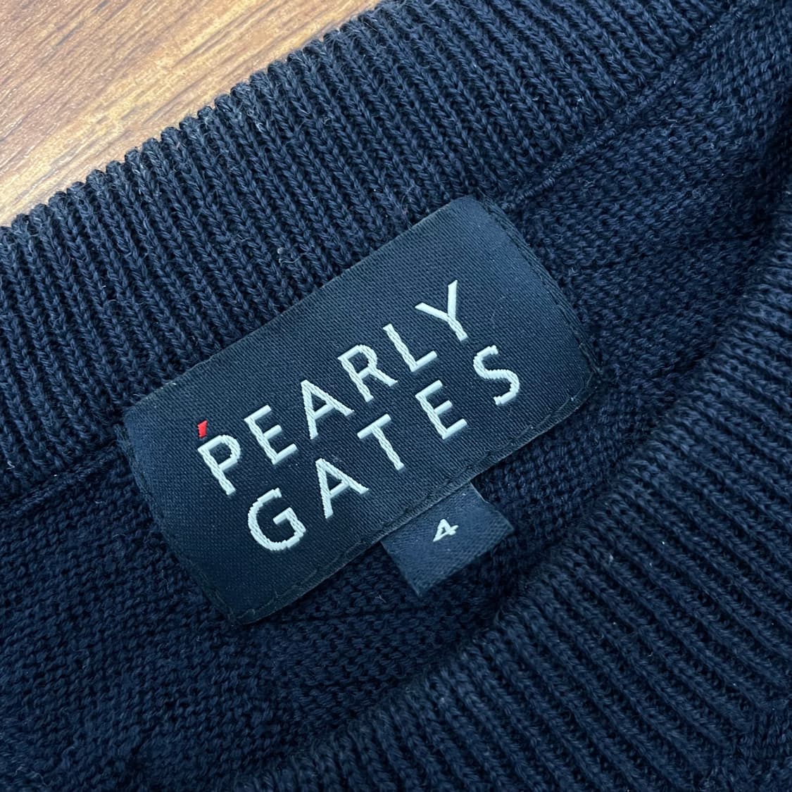 파리게이츠 니트 상품이미지3