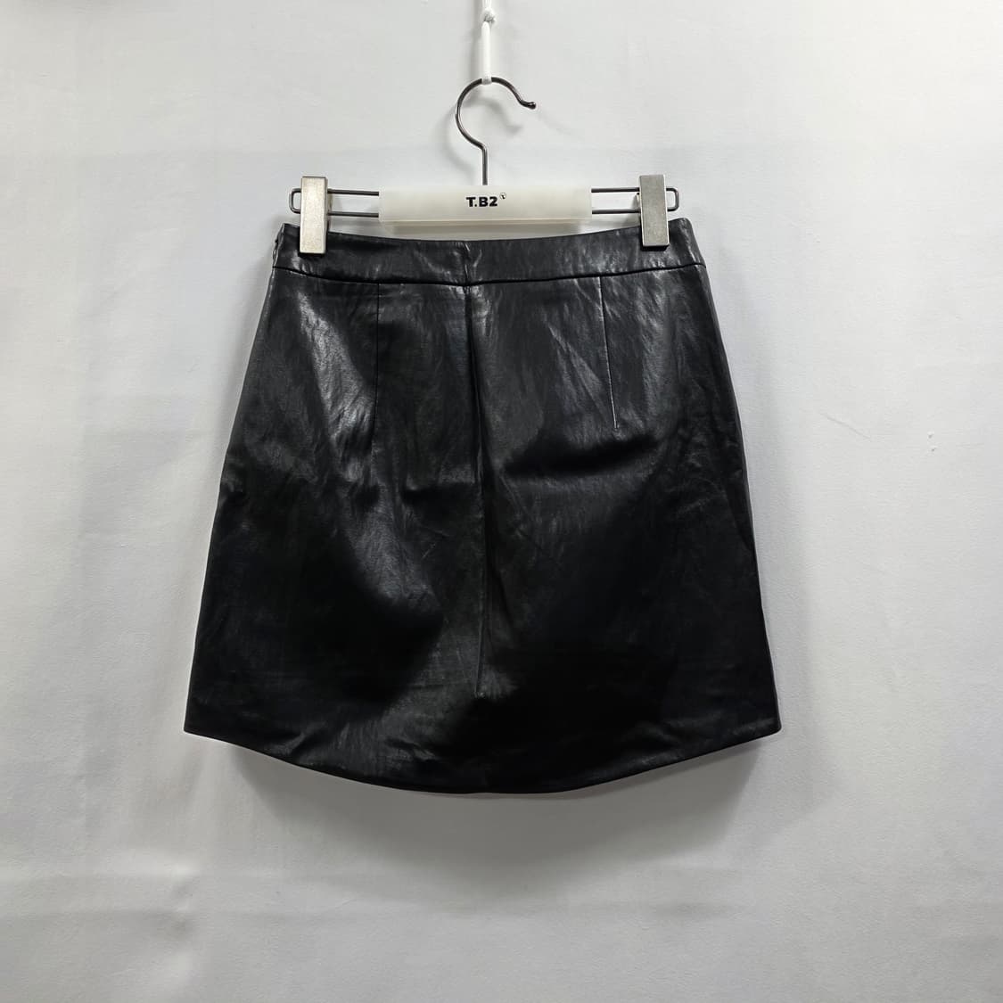 1124 에고이스트(EGOIST) 페이크레더 미니 스커트 55 블랙 사이 상품이미지2