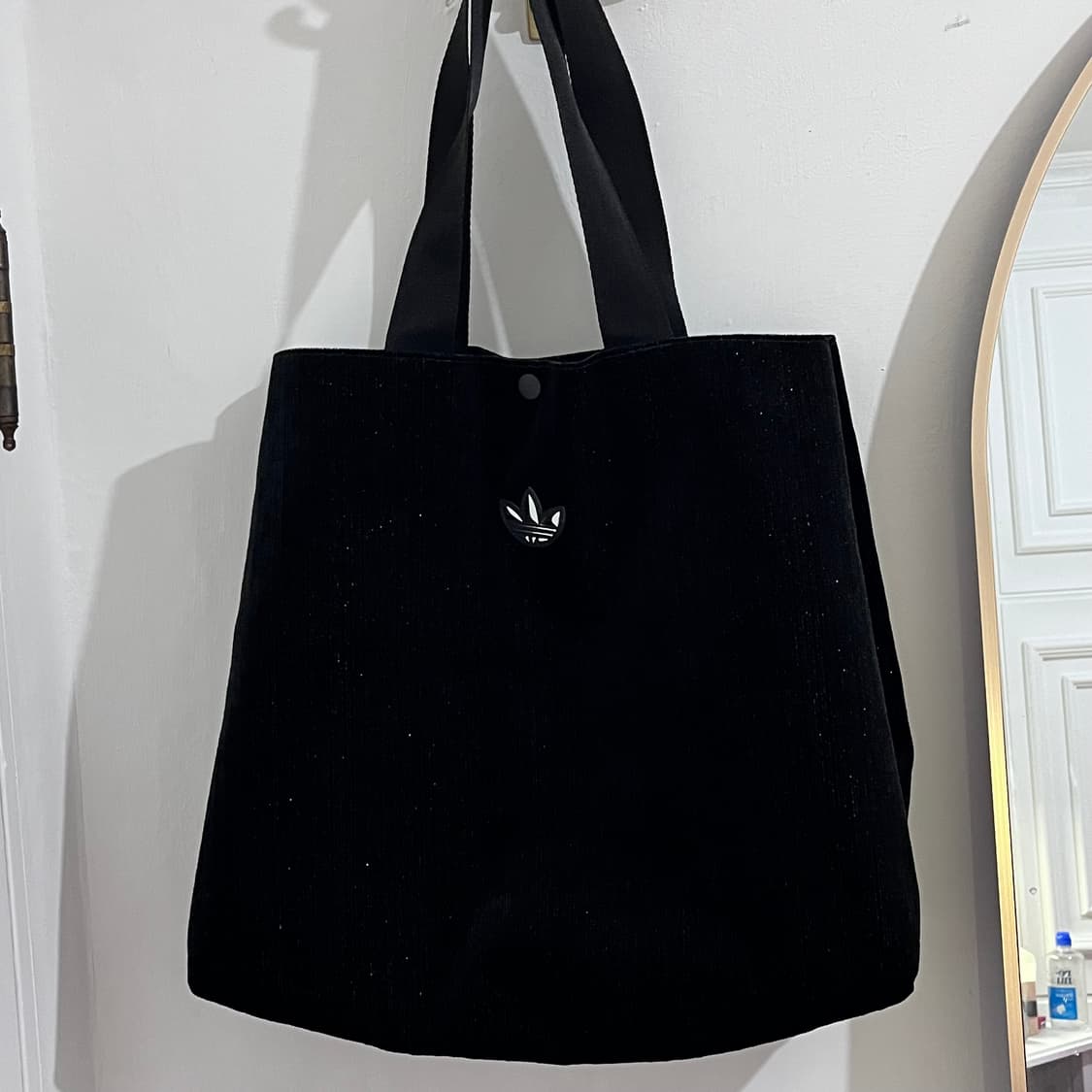 아디다스 글램 고스 벨벳 쇼퍼백 블랙(거의새상품/정품) 상품이미지3