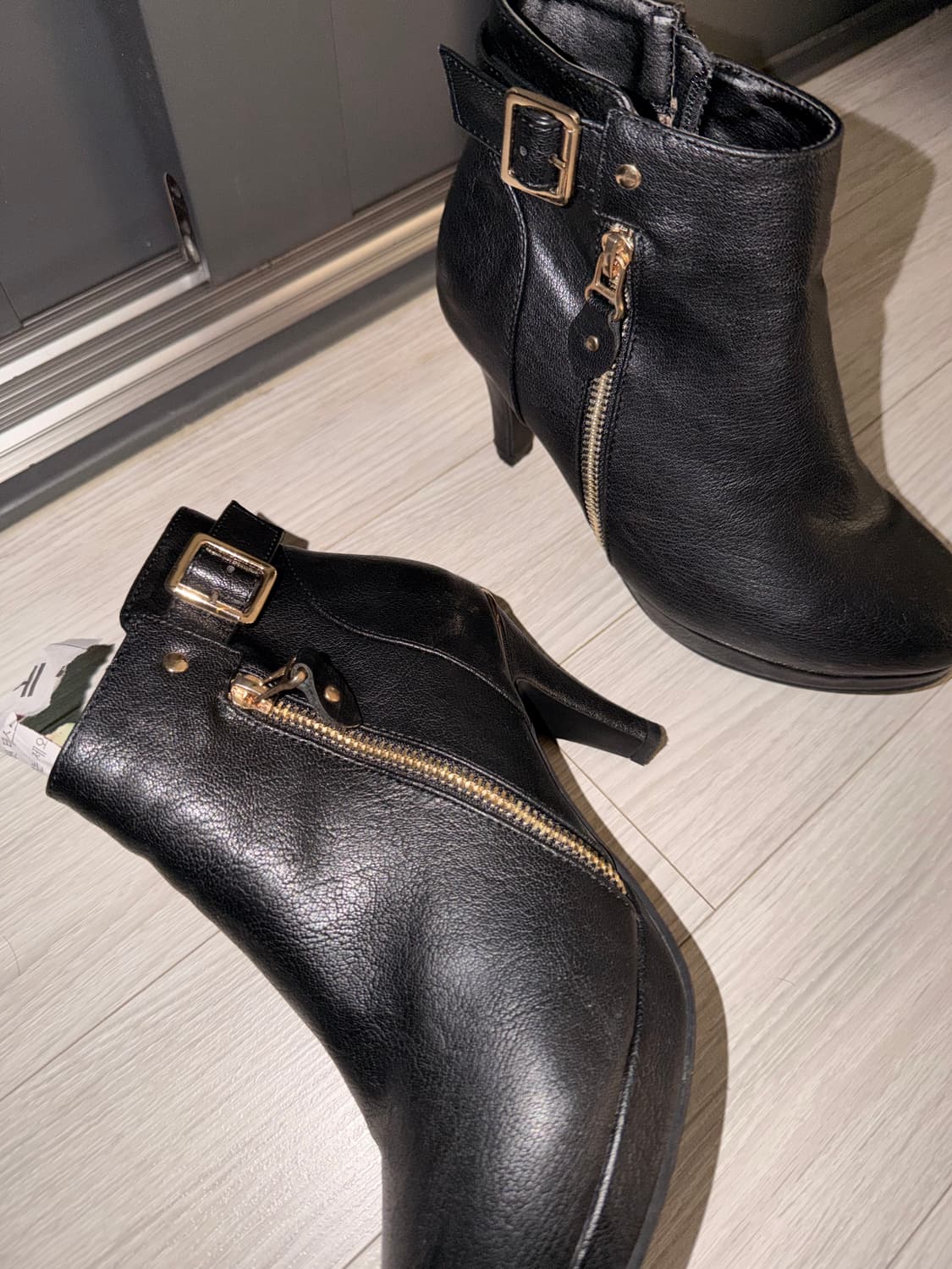 갸루 블랙 레더 앵클 벨트 힐 부츠 상품이미지4