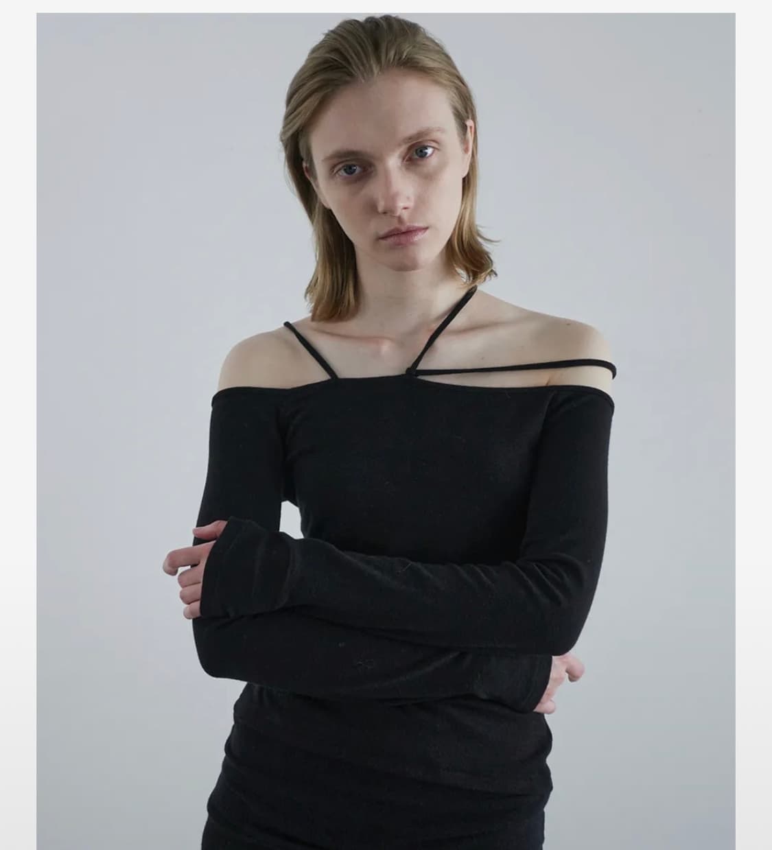 세릭 off shoulder tied up top 상품이미지1