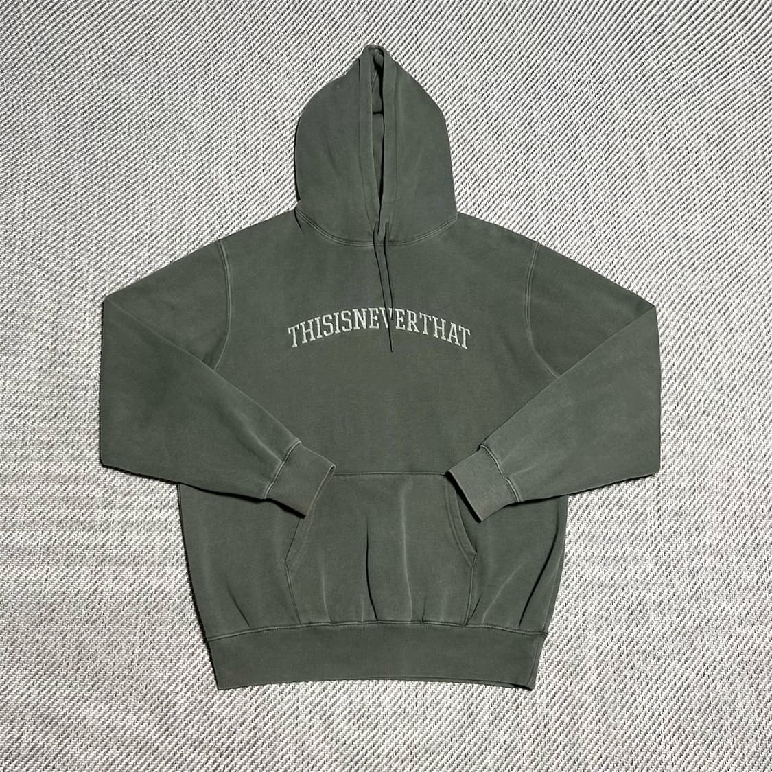 [XL] Thisisneverthat 디스이즈네버댓 카키 기모 후드티 상품이미지1