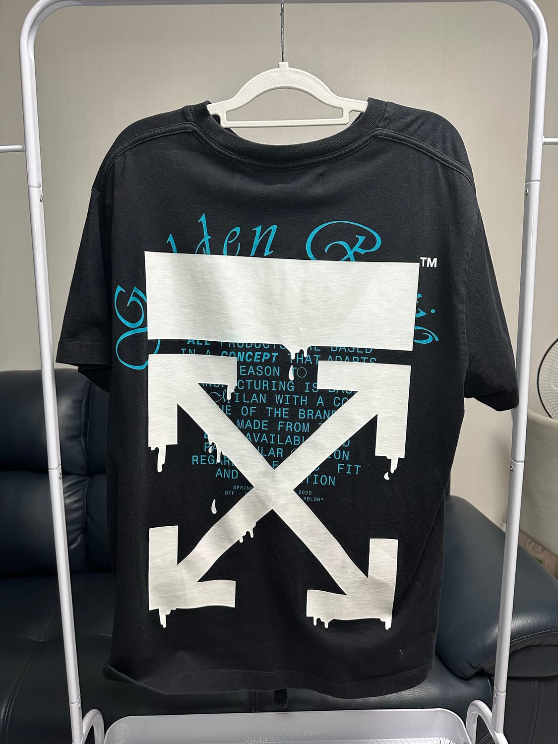 오프화이트 반팔 XL 상품이미지1