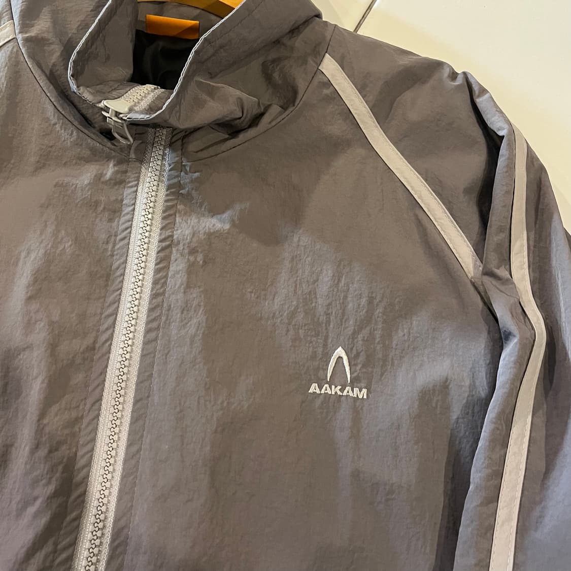 아캄 나일론 라인 재킷 그레이 상품이미지3