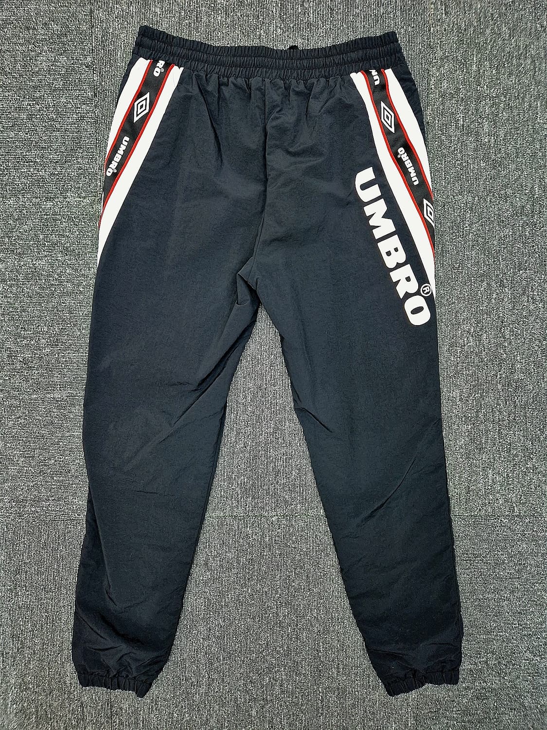 [S]<엄브로>블랙 트레이닝 팬츠 상품이미지4