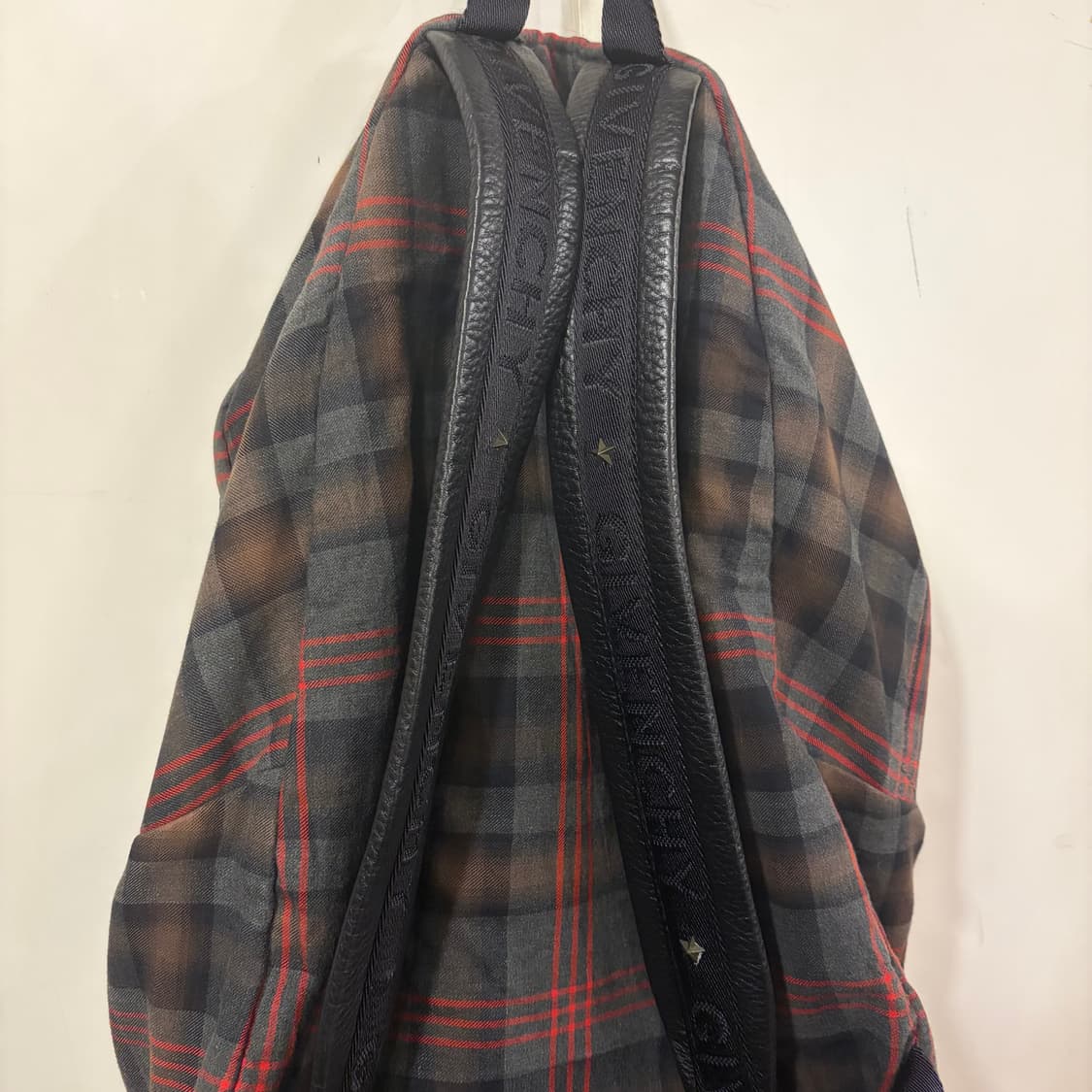 지방시 13FW 캔버스 레더백팩  상품이미지4
