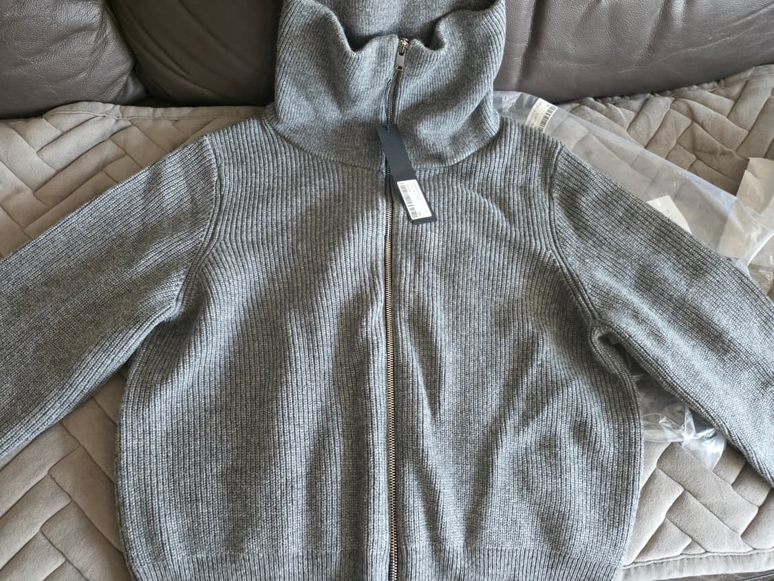 노이어 하이넥 집업 니트 그레이 50 상품이미지2