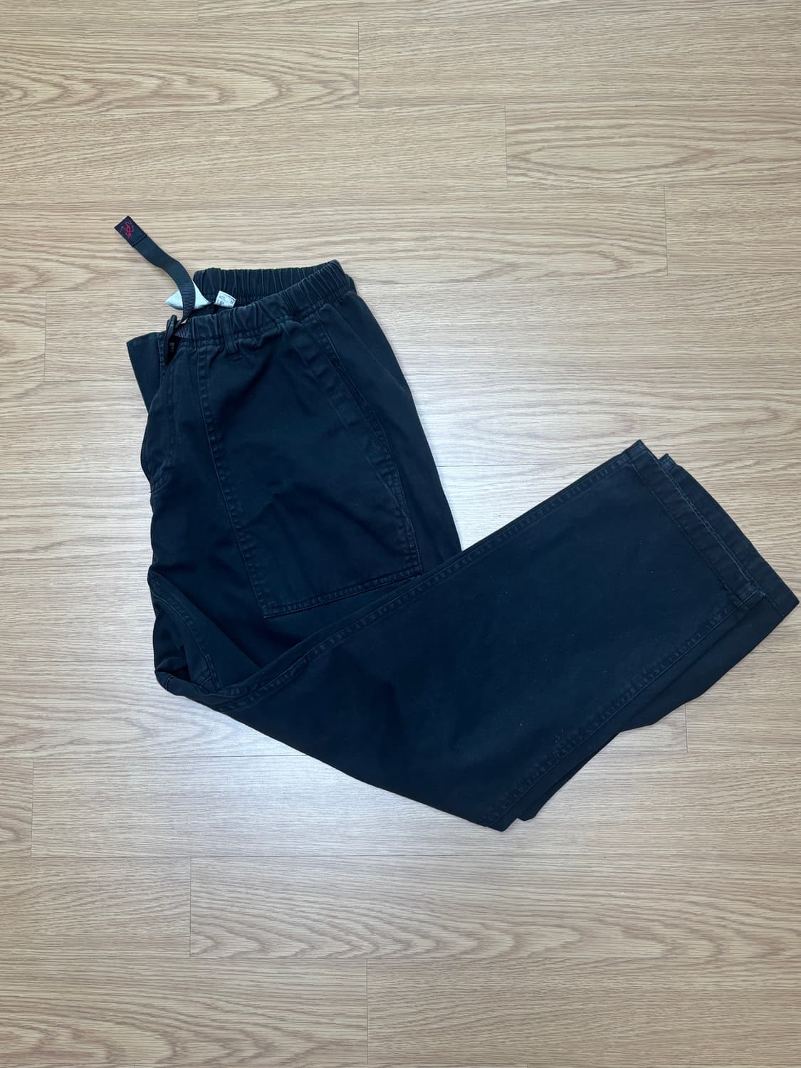 그라미치 루즈테이퍼드팬츠 M 블랙 상품이미지1