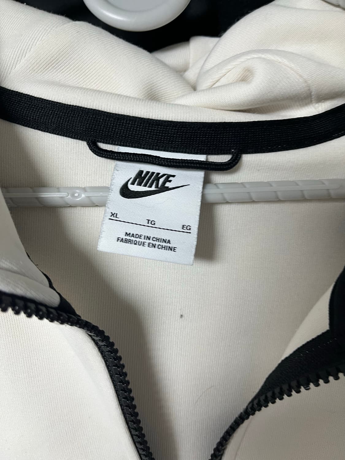 나이키 테크팩 화이트 xl 상품이미지3