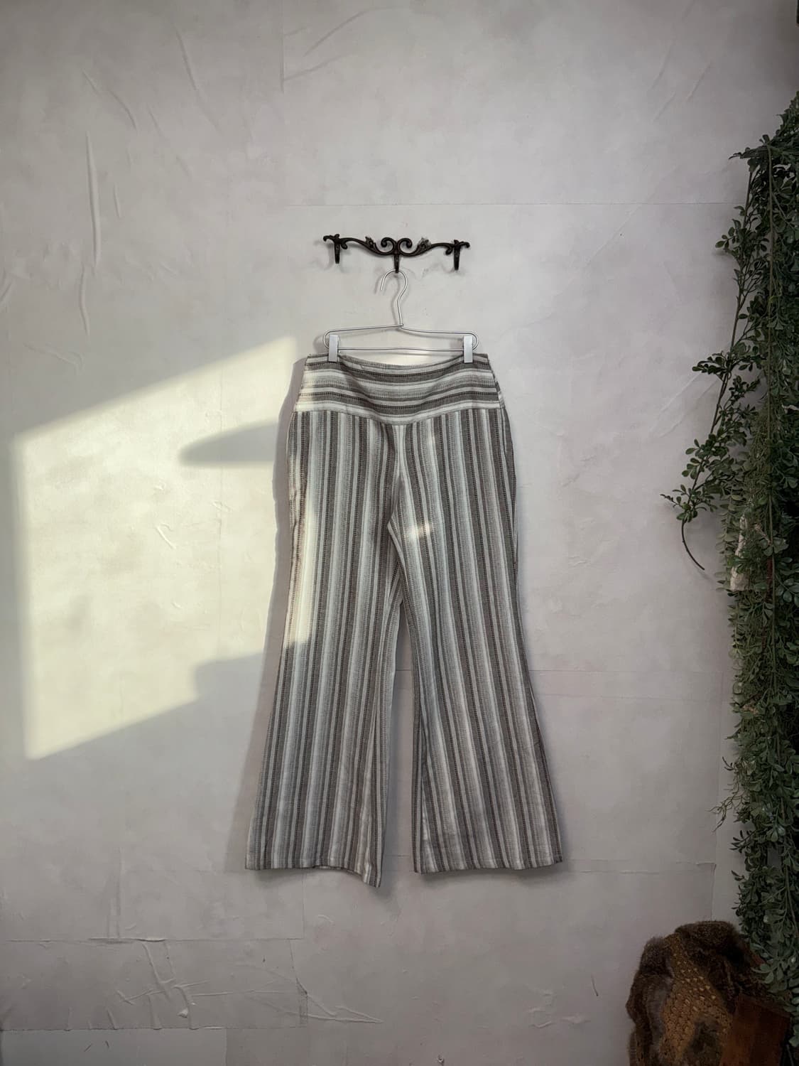 Ash brown ethnic stripe summer 부츠컷팬츠 상품이미지1