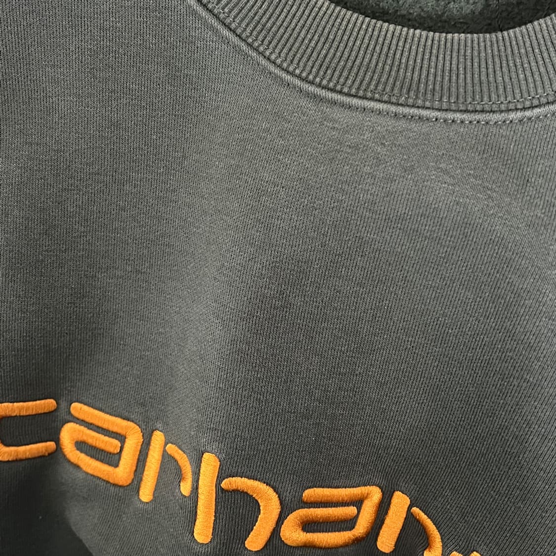 칼하트 WIP 카키 스웨트 맨투맨 L 상품이미지4