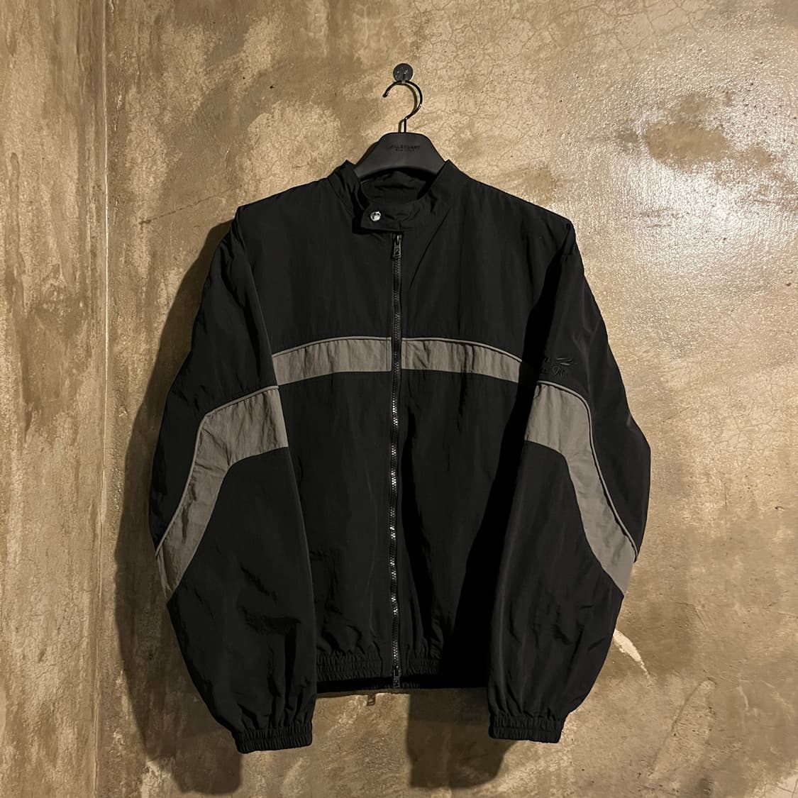 Bitter 바람막이 자켓 상품이미지1