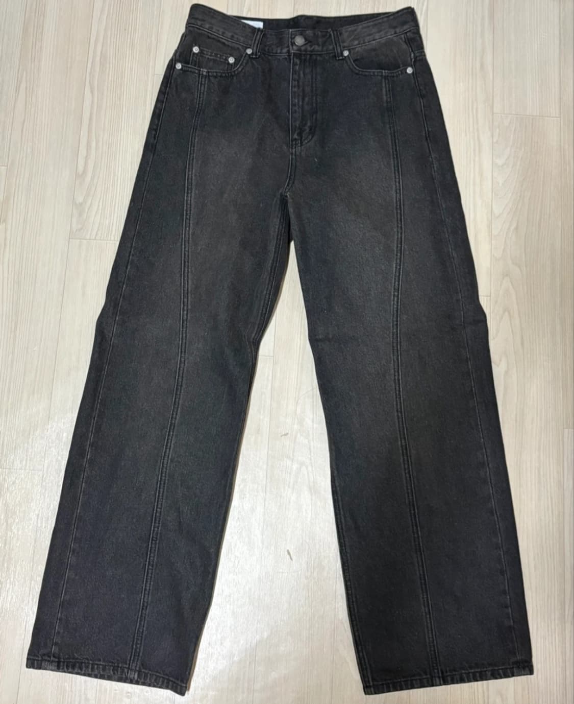 [무신사] 웨이비 커브드 와이드 데님 팬츠 30 상품이미지1