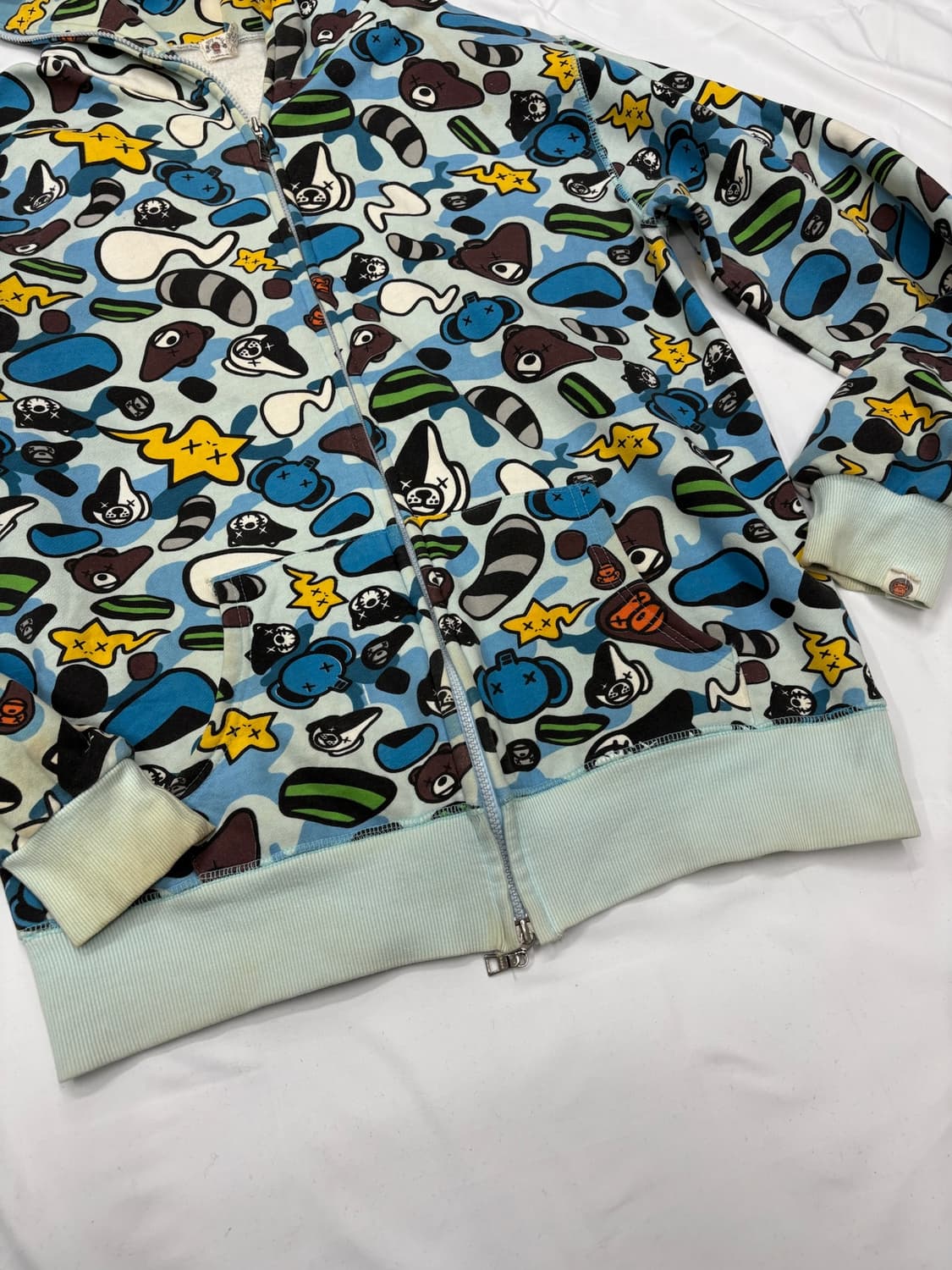 베이프 베이비 마일로 x 카우스 애니멀 킹덤 풀집업 후드  상품이미지7