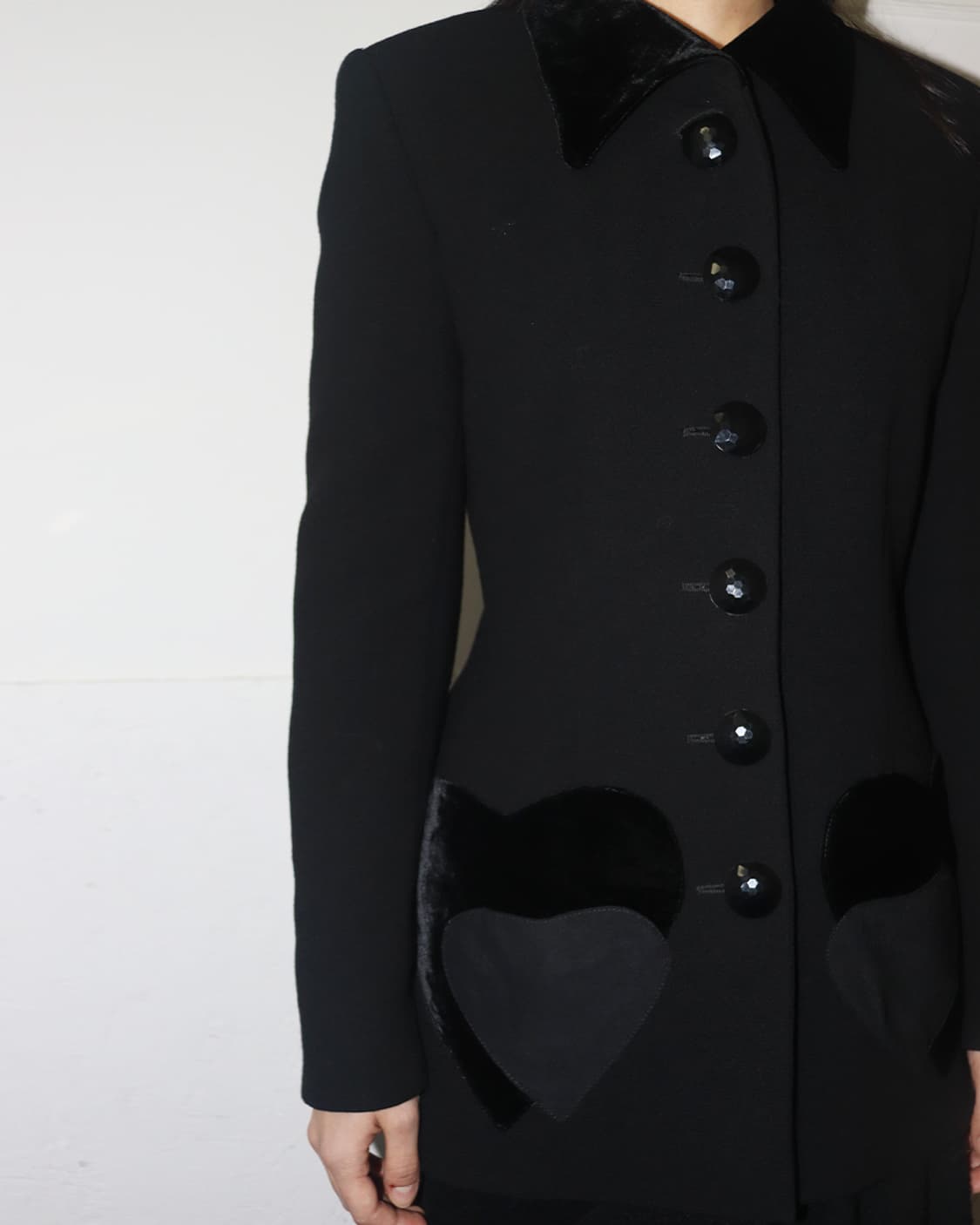 발렌티노 Miss v 80s 하트 포켓 디테일 벨벳 카라 자켓 상품이미지3