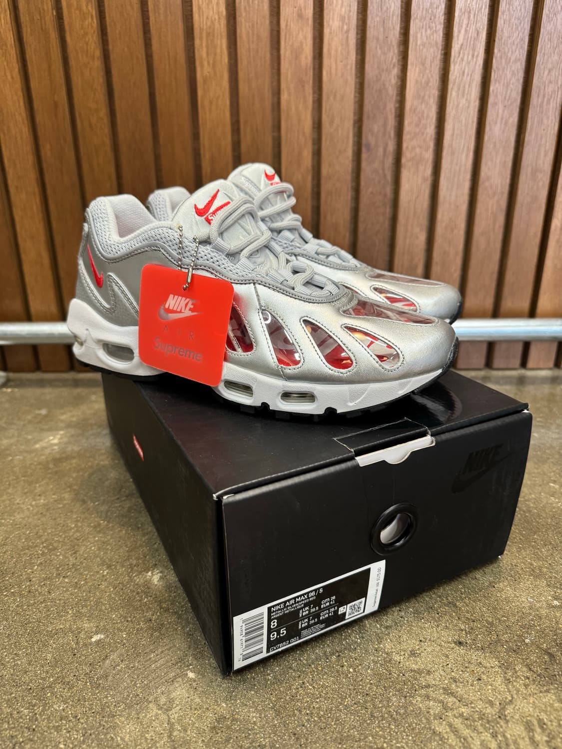 [260mm] 나이키 x 슈프림 에어맥스 96 메탈릭 실버 상품이미지7