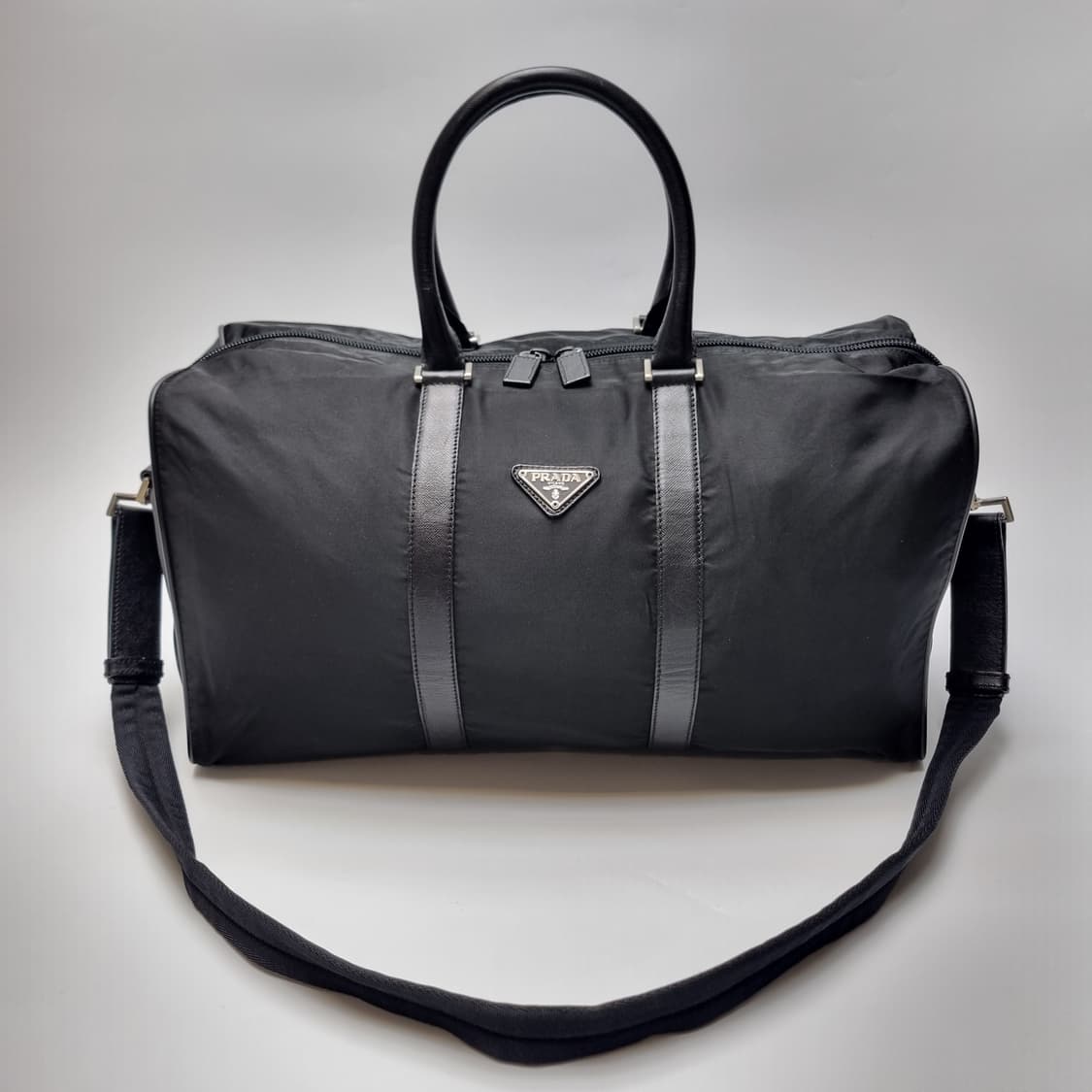 프라다 나일론 2WAY 보스턴백 여행가방 (상급, 남여공용, 골프백) 상품이미지1