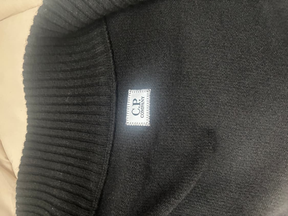 C.P. 컴퍼니 집업 가디건 블랙 - 25FW 상품이미지3