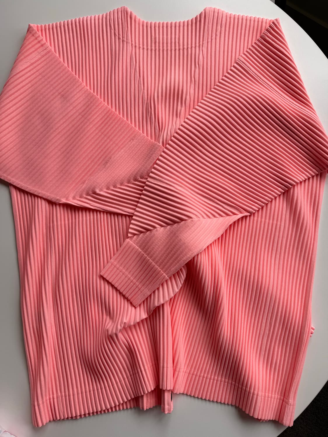 이세이미야케 옴므플리세 오버사이즈 브이넥 가디건 라이트 핑크 상품이미지5