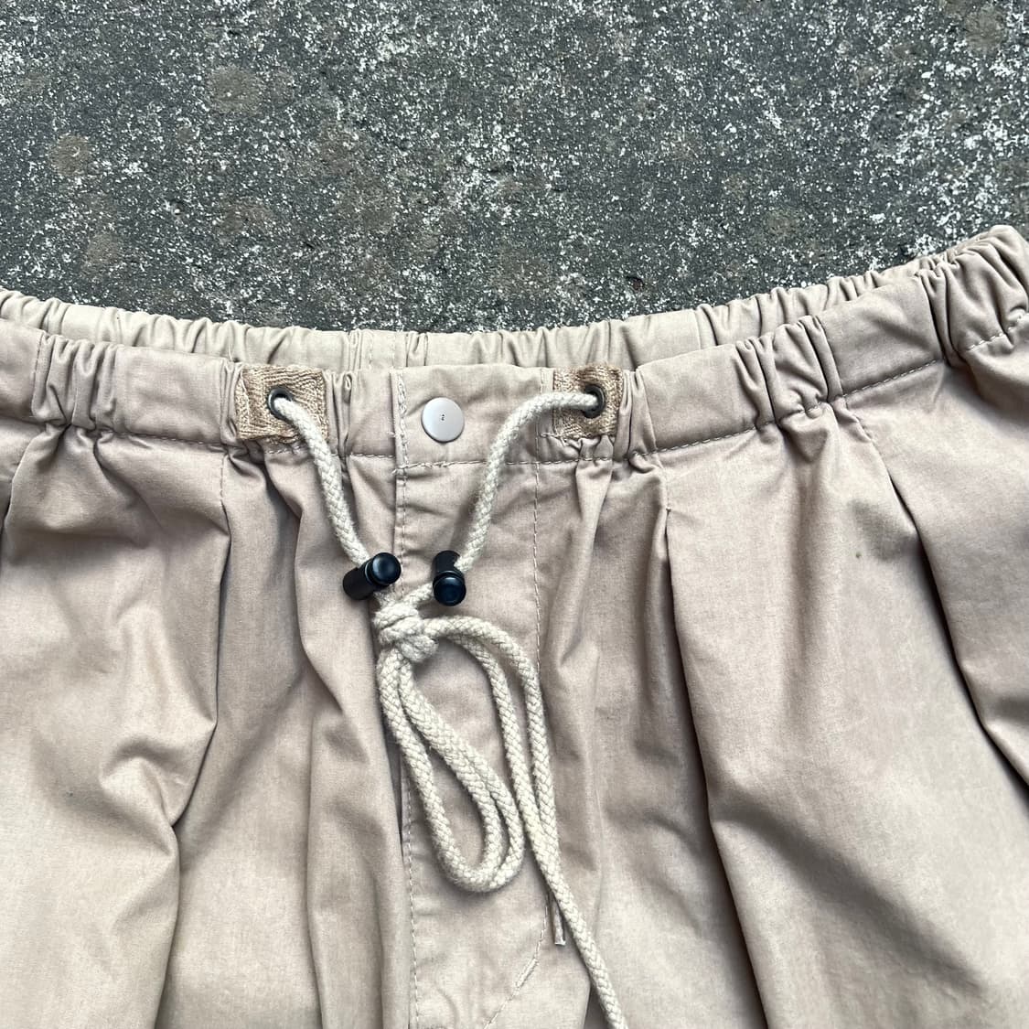 앵글런 필드 비조 벌룬 카고 팬츠 베이지 상품이미지3