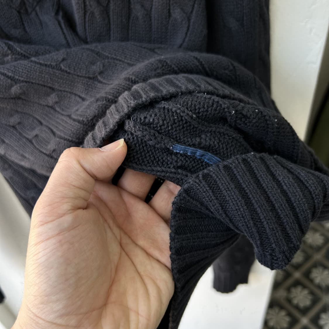 16798 - 폴로 랄프로렌 블랙 케이블 브이넥 니트  상품이미지4