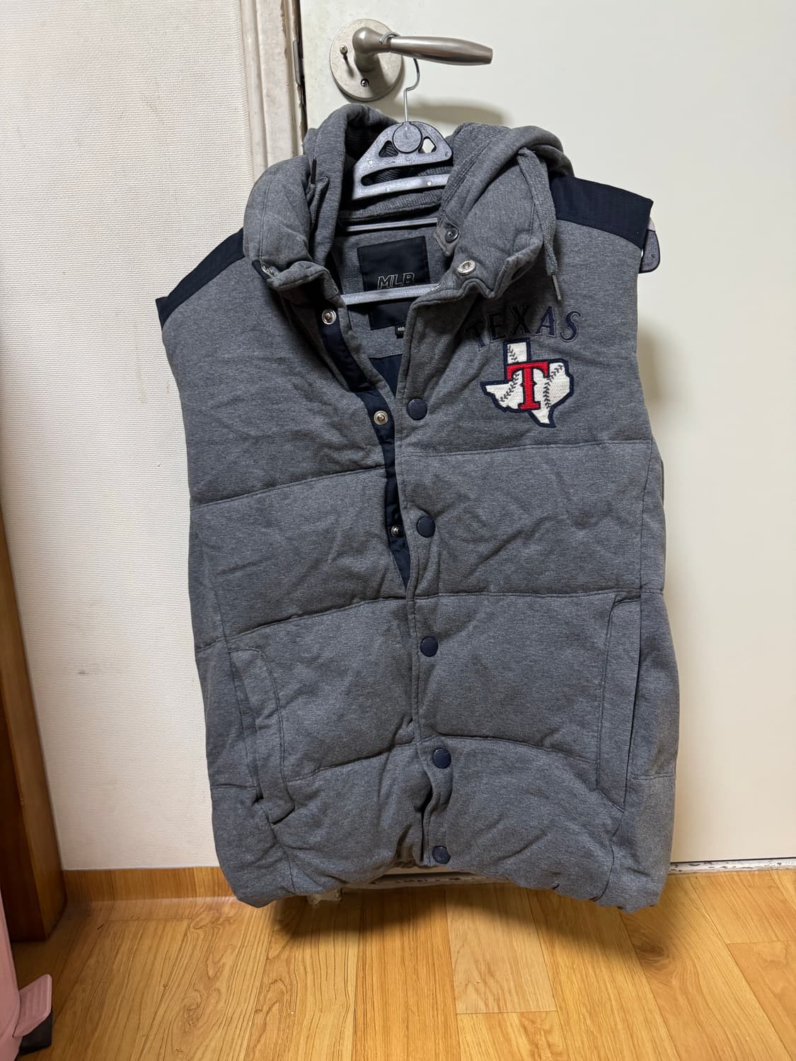 [100] MLB 텍사스 후드 패딩 조끼 상품이미지1
