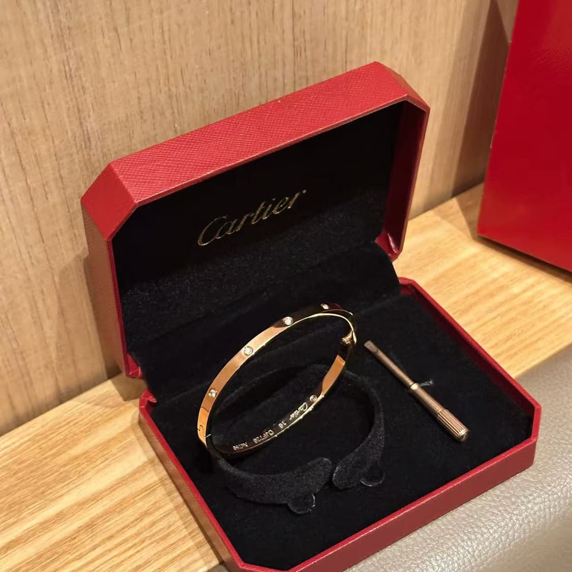 까르띠에 러브 브레이슬릿 옐로우 상품이미지2