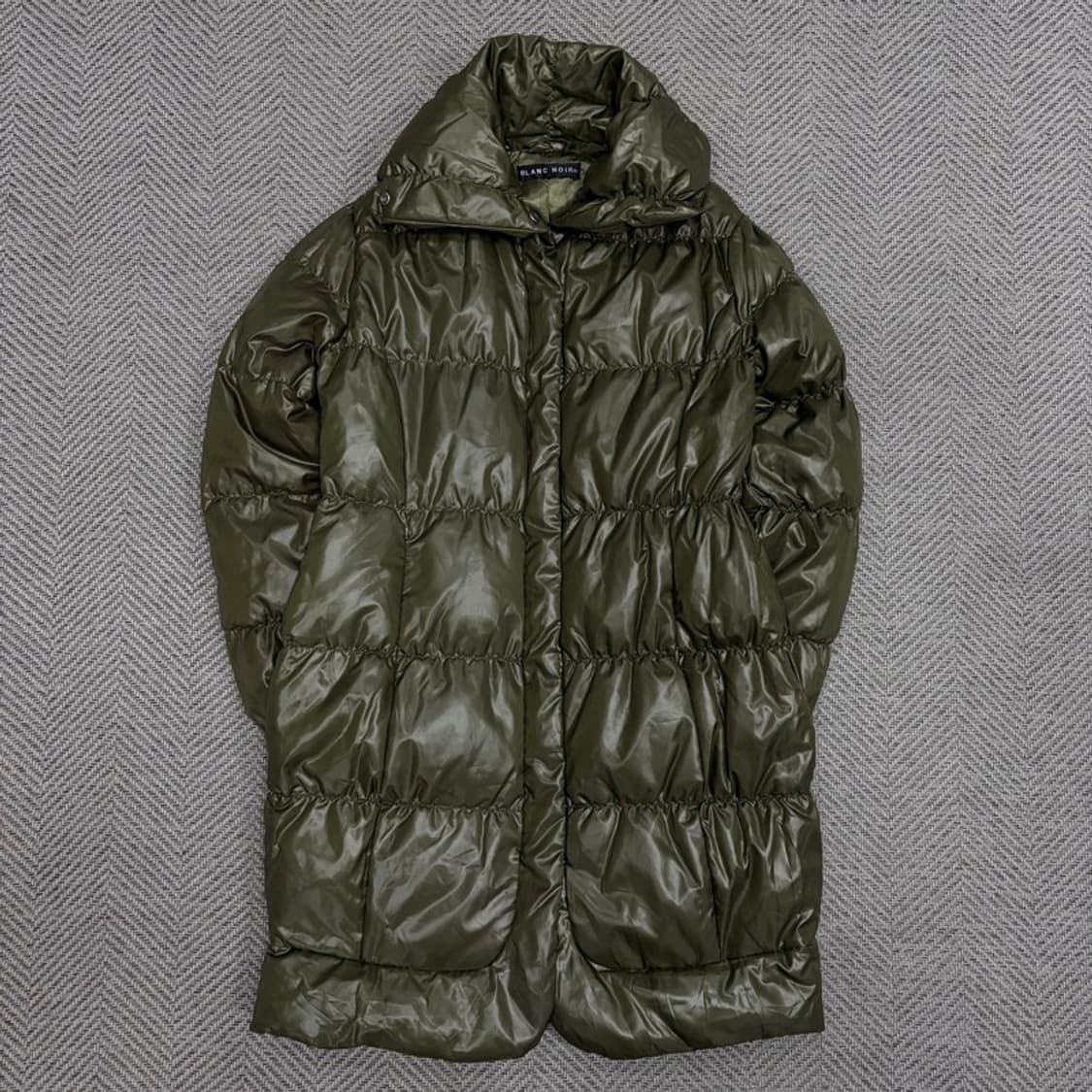 블랑누아 글로시 퍼프 패딩 v1299 상품이미지1
