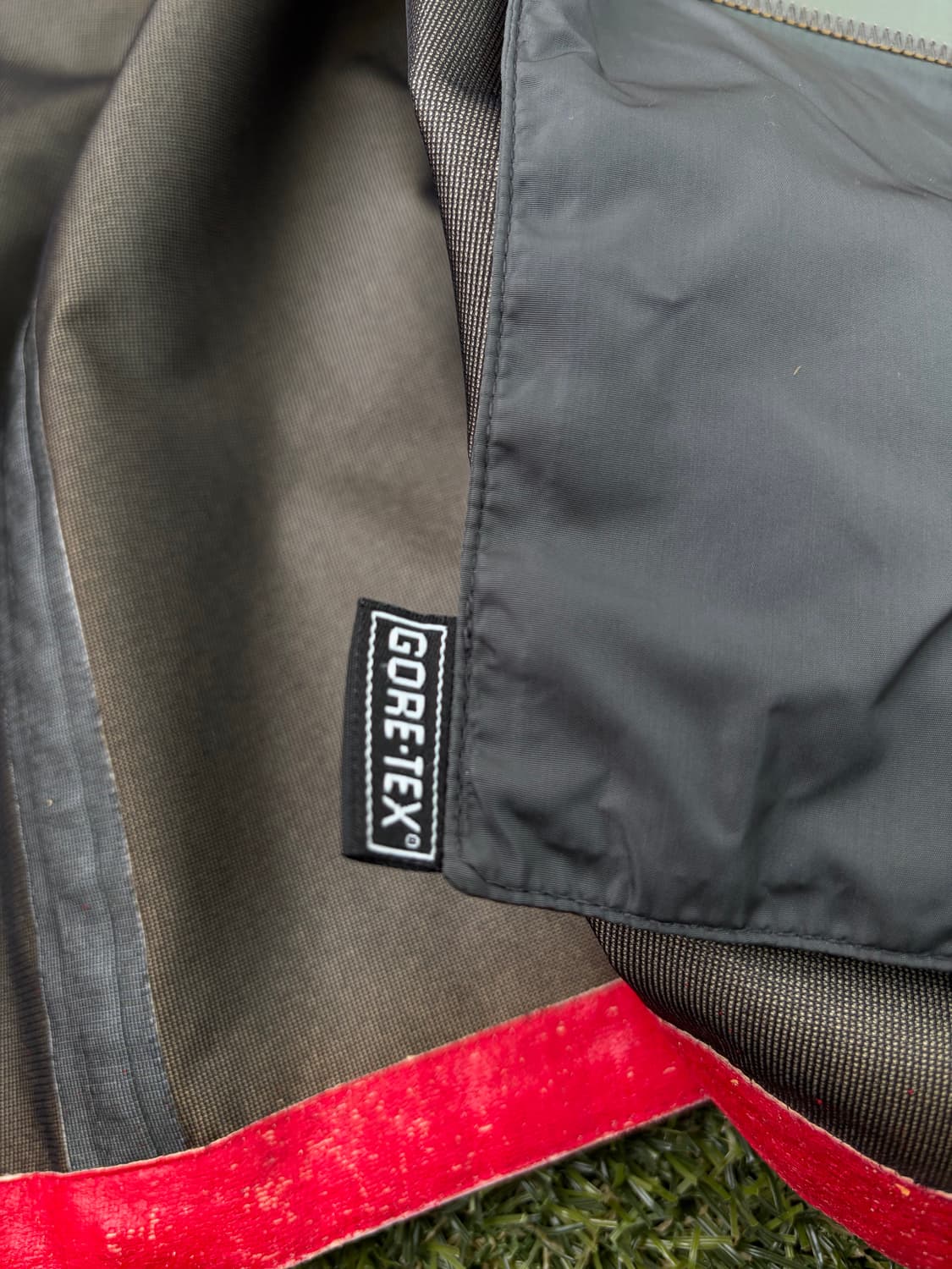 프라다 스포츠 고어텍스 자켓 상품이미지7