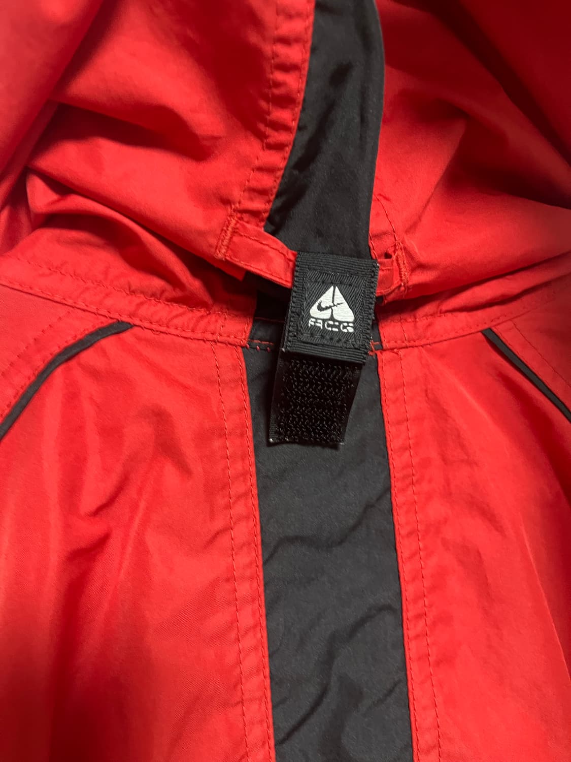 나이키 ACG 레드 레트로 바람막이 자켓 상품이미지4