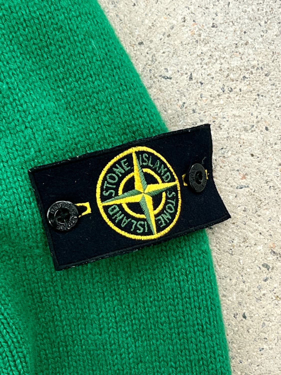 스톤아일랜드 00s 와펜 디테처블 니트 후드 집업 상품이미지7