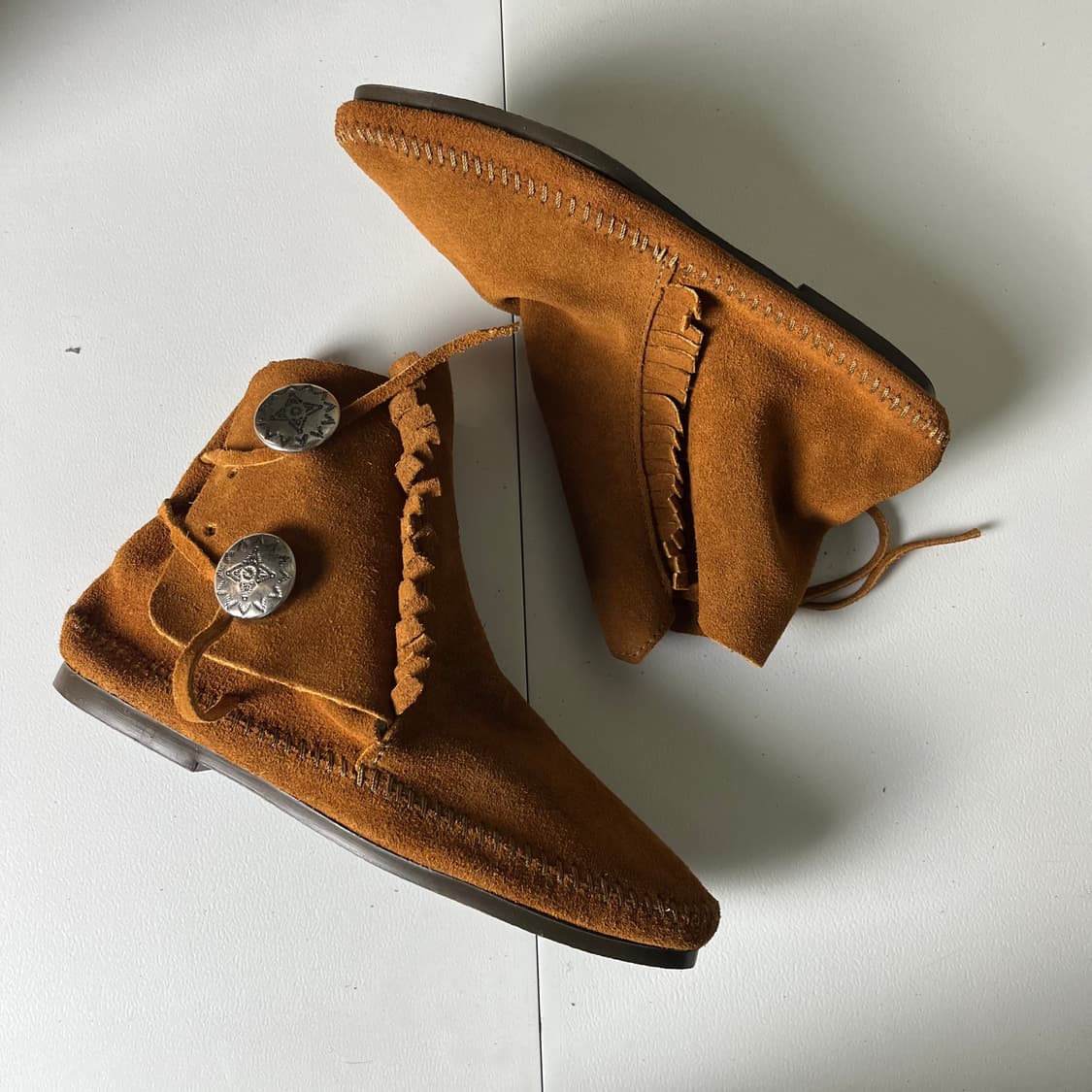 [Minnetonka] 미네통카 웨스턴 버튼 부츠 상품이미지2