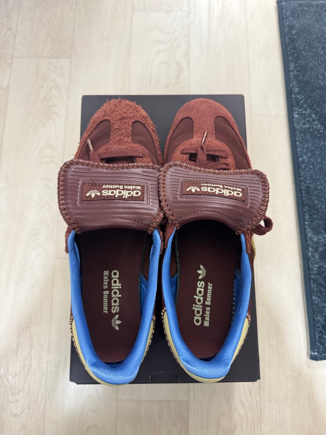 아디다스 x 웨일스 보너 나일론 삼바 폭스 브라운 샌디 베이지 상품이미지1