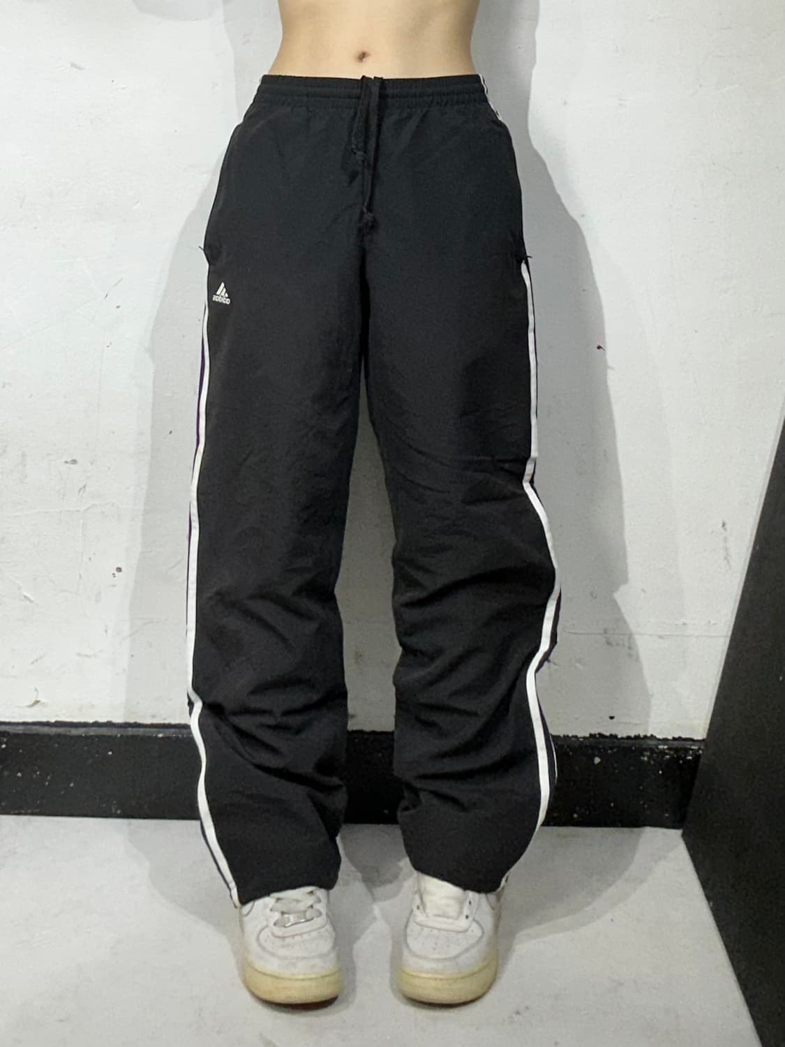 아디다스 블랙 화이트 삼선 스몰 로고 와이드 트랙 팬츠 추리닝 바지 S  상품이미지2