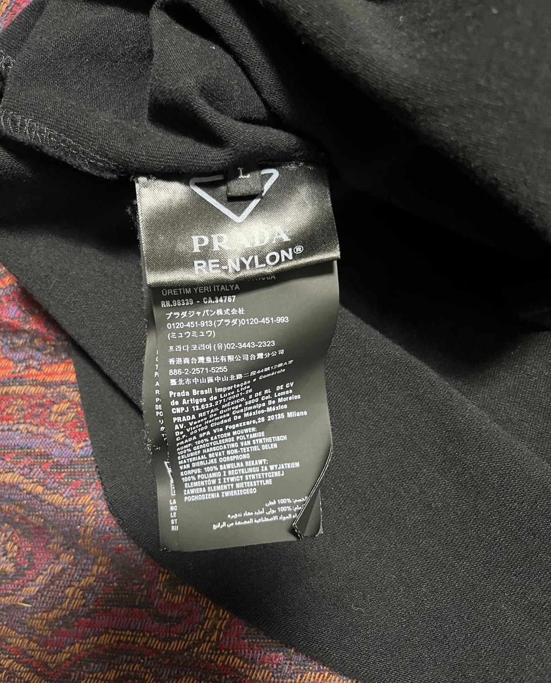 프라다 Re Nylon 블랙 반팔 L 상품이미지4