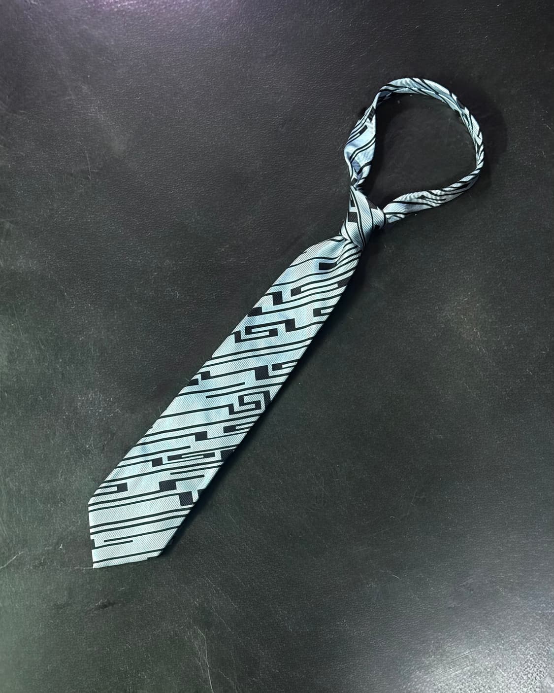 베르사체 클래식 블랙 하늘색 기하학 패턴 실크 넥타이 명품 락시크 펑크 상품이미지2