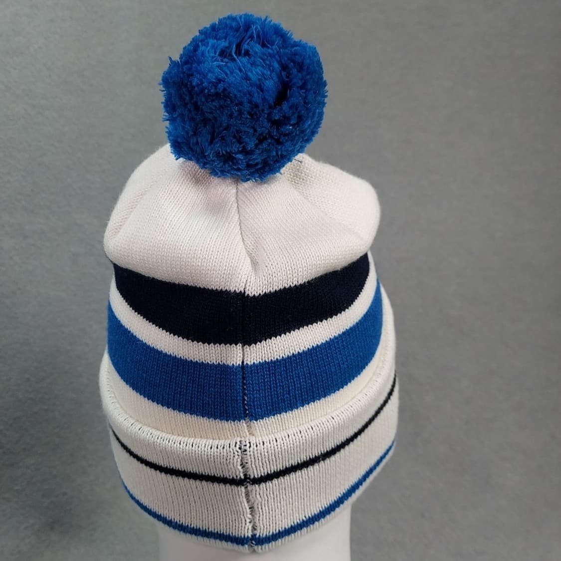 오클리 로고 방울 비니 블루 화이트 상품이미지3